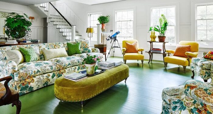 Color and Pattern Punch Up the Classic Decor in This Hamptons Home ...